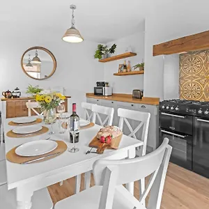  Holiday home Adventure -